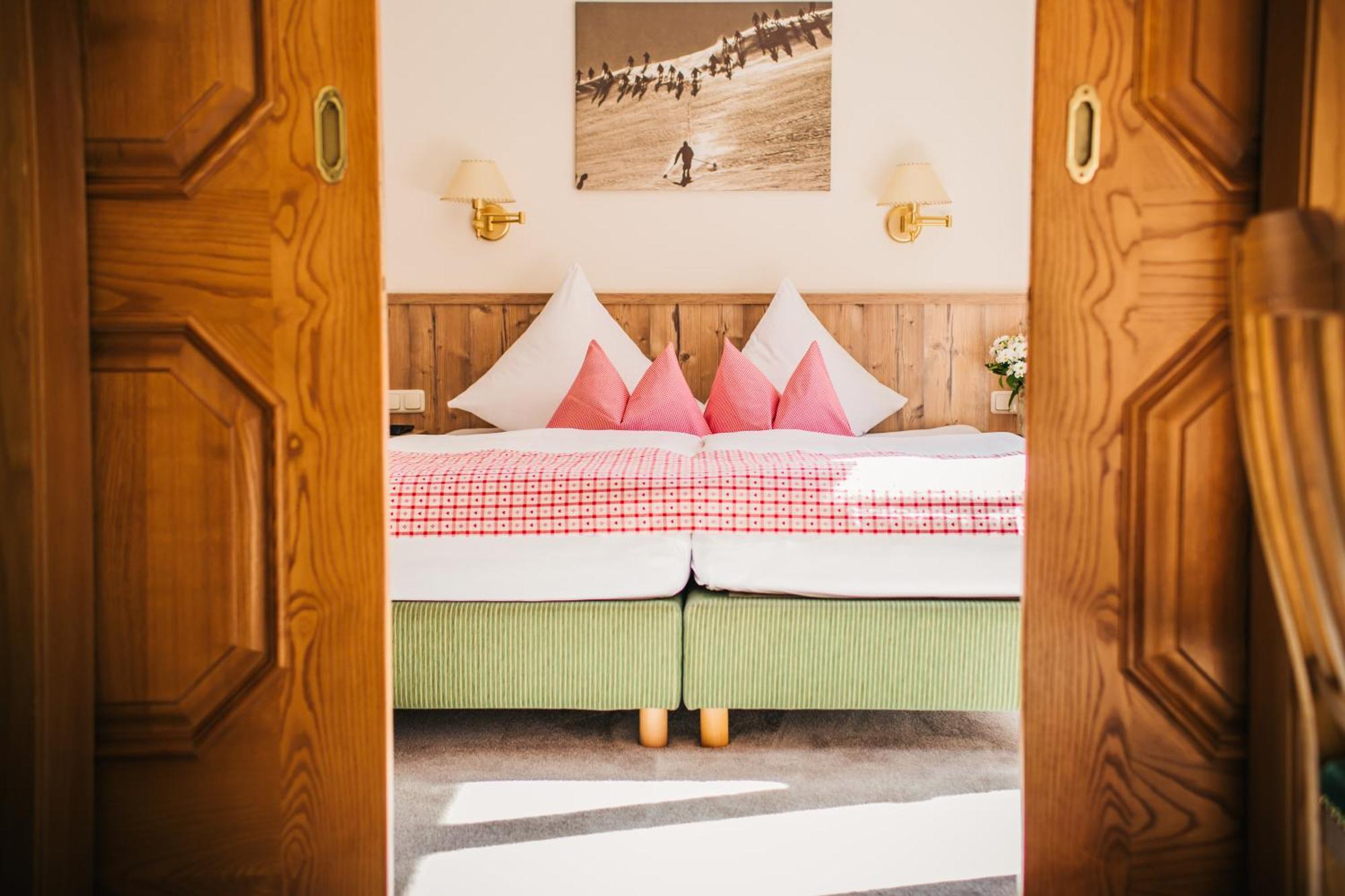 Hotel Dr Otto Murr B&B Sankt Anton am Arlberg Bagian luar foto