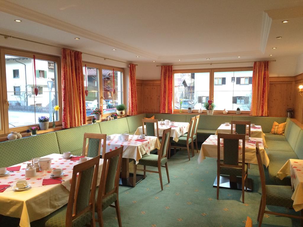 Hotel Dr Otto Murr B&B Sankt Anton am Arlberg Bagian luar foto