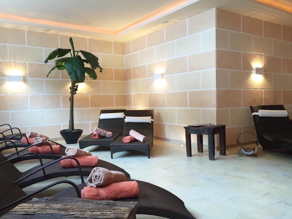 Hotel Dr Otto Murr B&B Sankt Anton am Arlberg Bagian luar foto