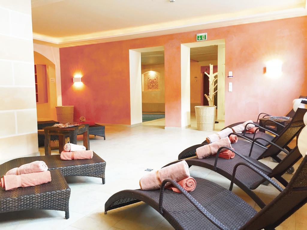 Hotel Dr Otto Murr B&B Sankt Anton am Arlberg Bagian luar foto