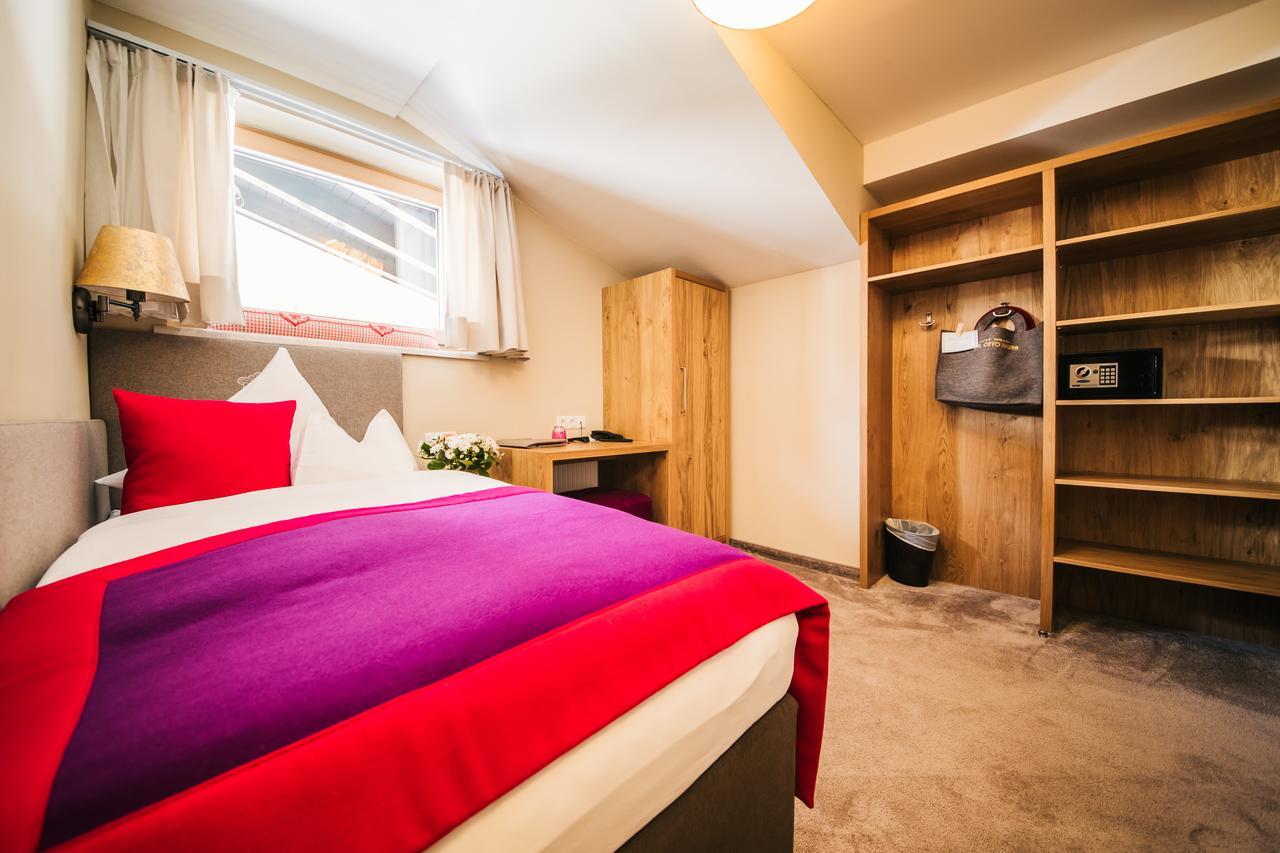 Hotel Dr Otto Murr B&B Sankt Anton am Arlberg Bagian luar foto