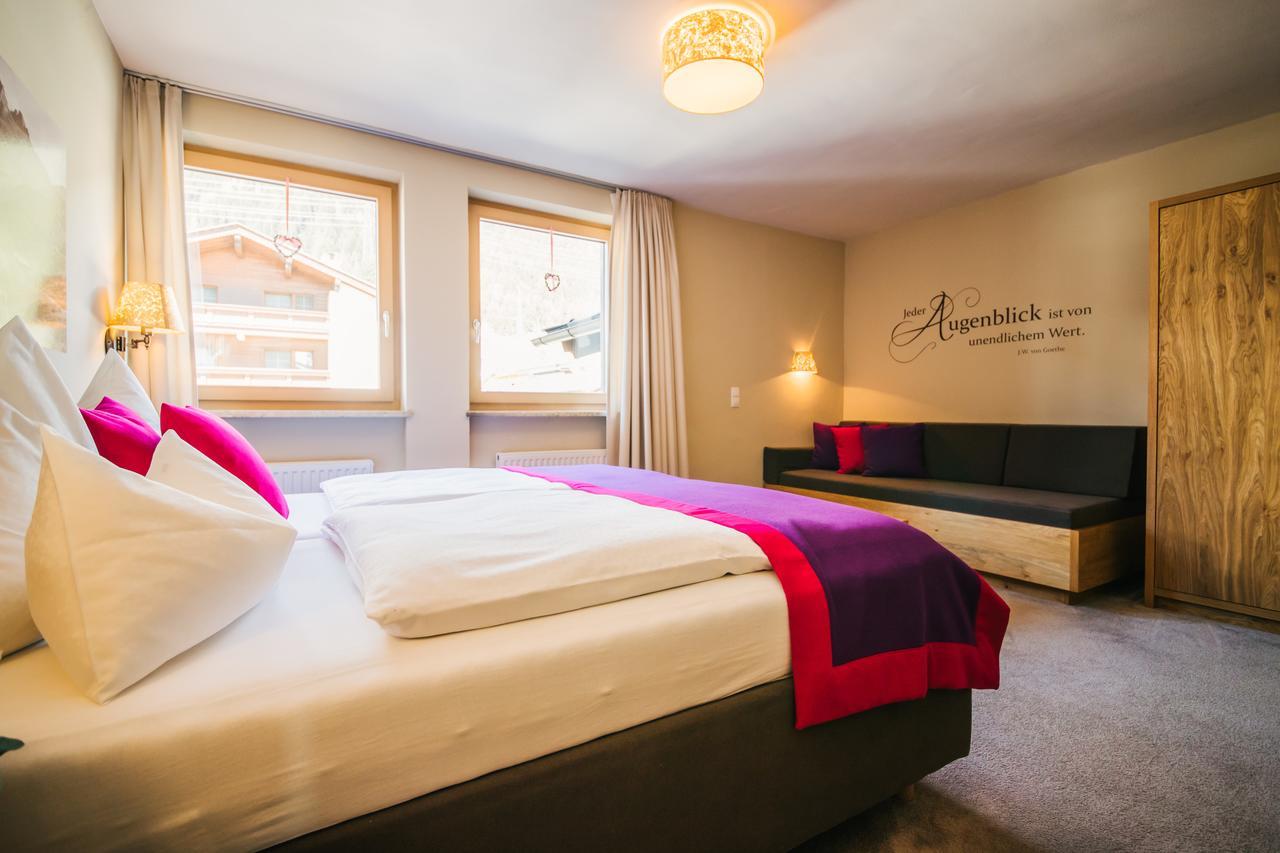 Hotel Dr Otto Murr B&B Sankt Anton am Arlberg Bagian luar foto